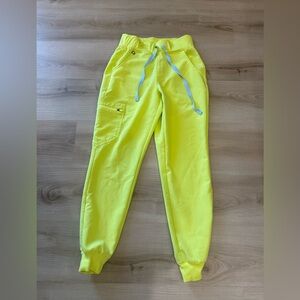 Figs Zamora High Waisted Joggers- Petite